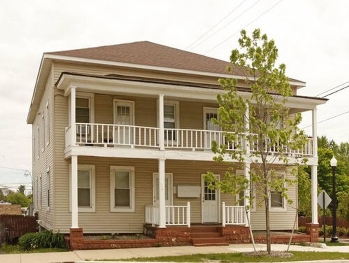 Apartment for rent at 121 S Court St, Howell, MI 48843