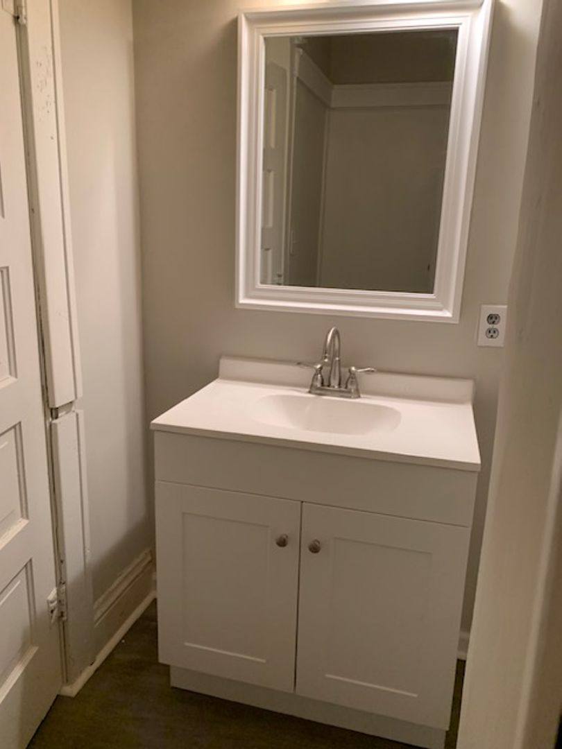 Apartment for rent at 121 S Court St, Howell, MI 48843