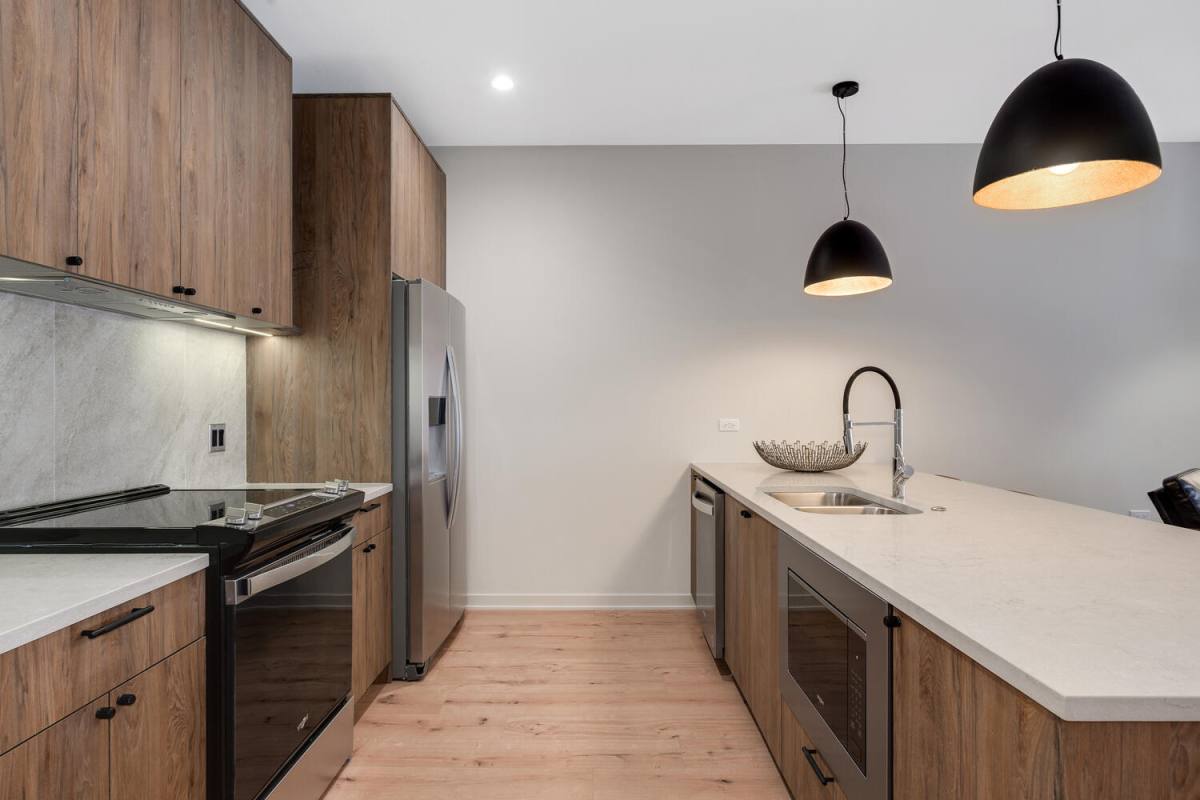 Apartment for rent at 1257 N Ashland Ave #403, Chicago, IL 60622