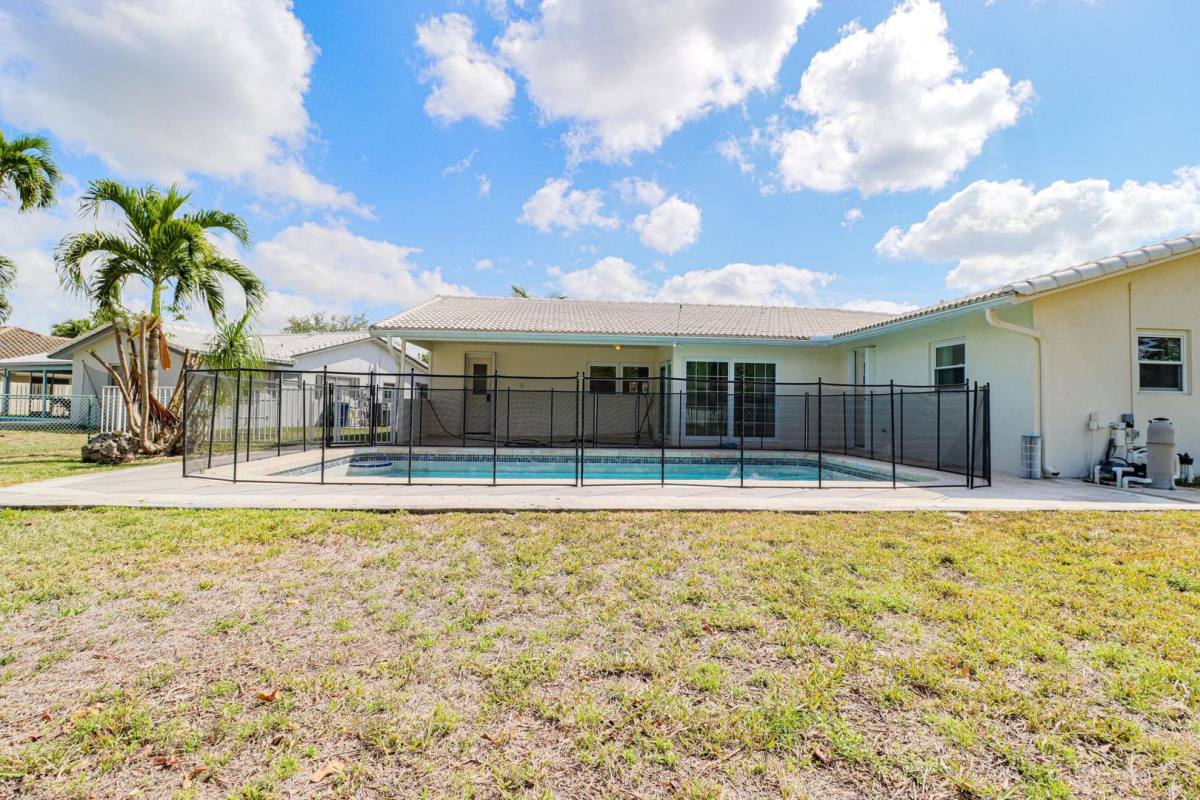House for rent at 1329 NW 84th Dr, Coral Springs, FL 33071
