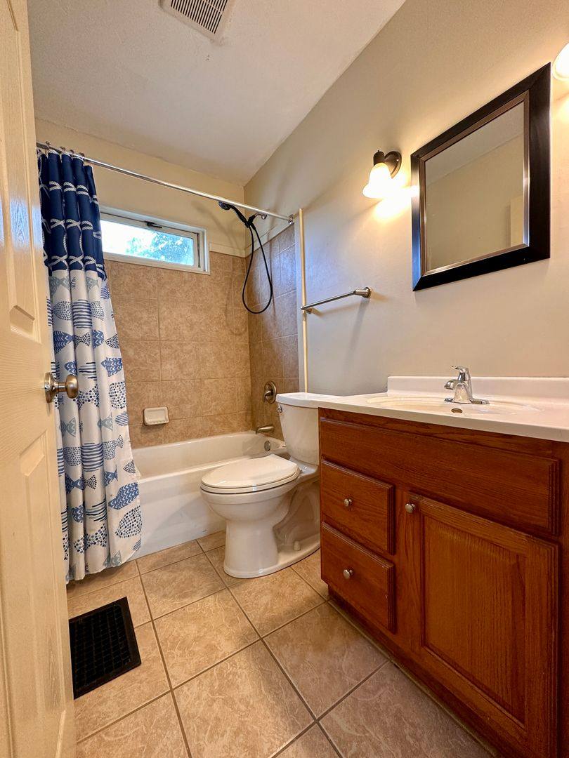 House for rent at 2510 College Ave, Terre Haute, IN 47803