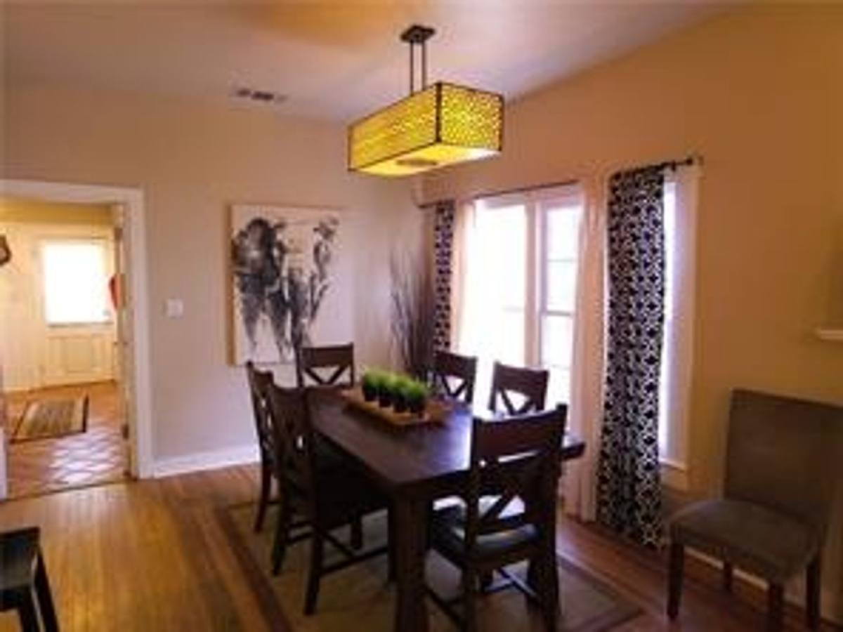 Apartment for rent at 2101 W 10th St, Austin, TX 78703
