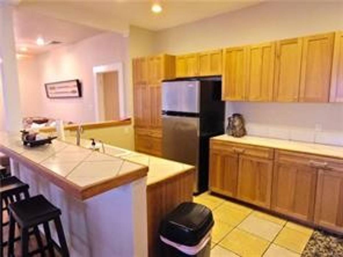Apartment for rent at 2101 W 10th St, Austin, TX 78703
