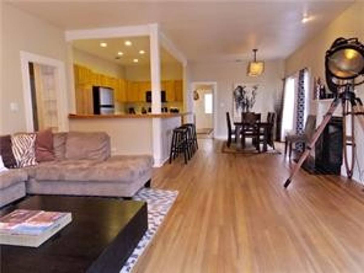 Apartment for rent at 2101 W 10th St, Austin, TX 78703