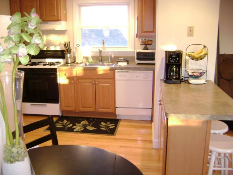 House for rent at 35 Hillcrest Circle #3, Watertown, MA 02472