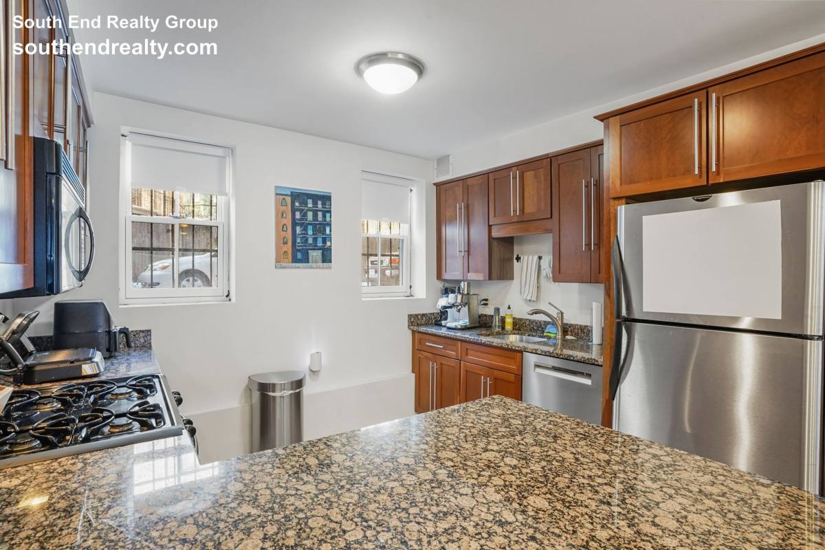 Apartment for rent at 5 Dartmouth Place #1, Boston, MA 02116