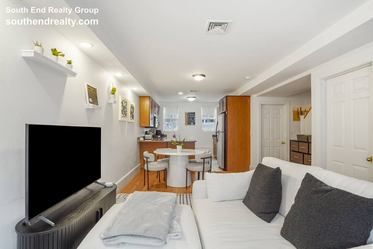 Apartment for rent at 5 Dartmouth Place #1, Boston, MA 02116