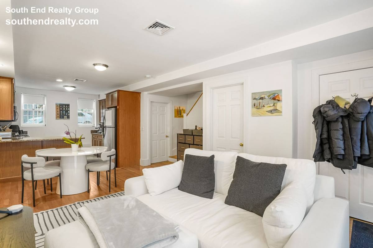 Apartment for rent at 5 Dartmouth Place #1, Boston, MA 02116