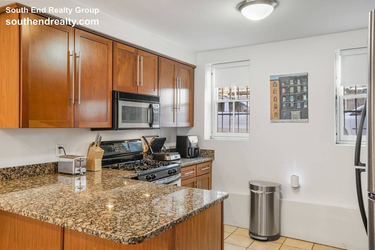 Apartment for rent at 5 Dartmouth Place #1, Boston, MA 02116