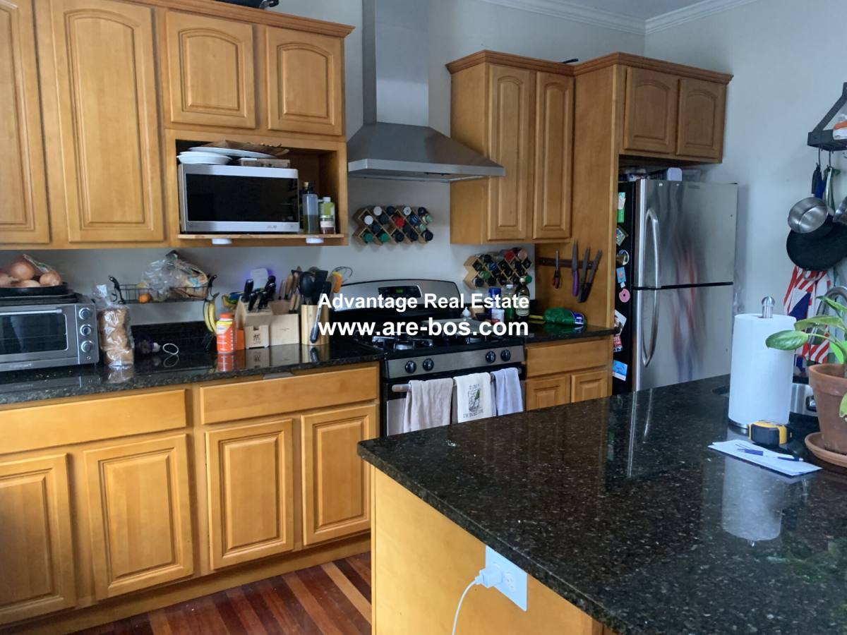 Apartment for rent at 113 Fifth St, Cambridge, MA 02141