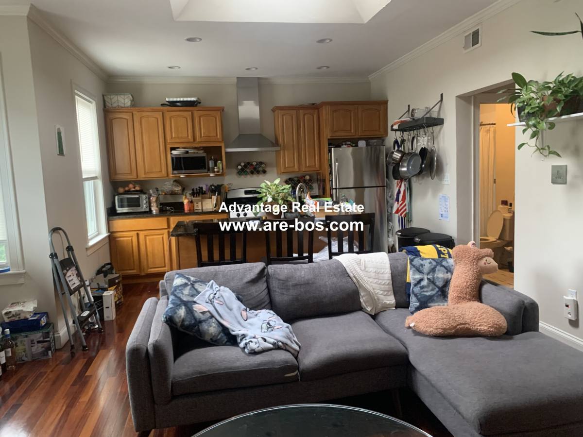 Apartment for rent at 113 Fifth St, Cambridge, MA 02141