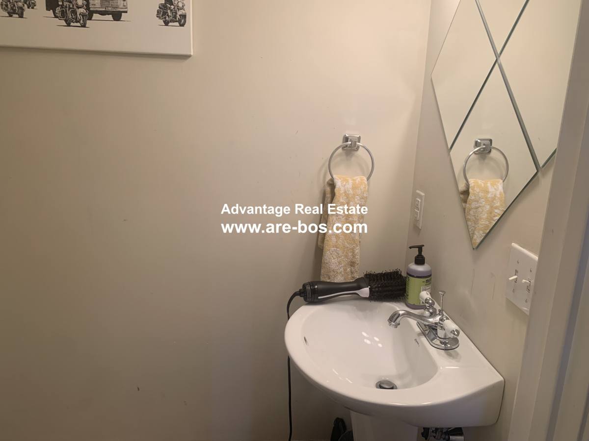 Apartment for rent at 113 Fifth St, Cambridge, MA 02141