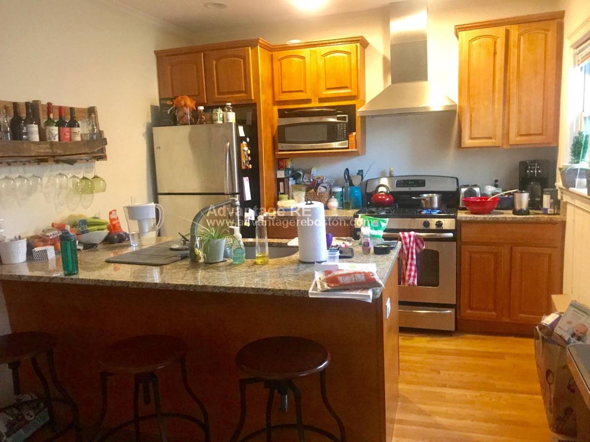 Apartment for rent at 115 Fifth St, Cambridge, MA 02141