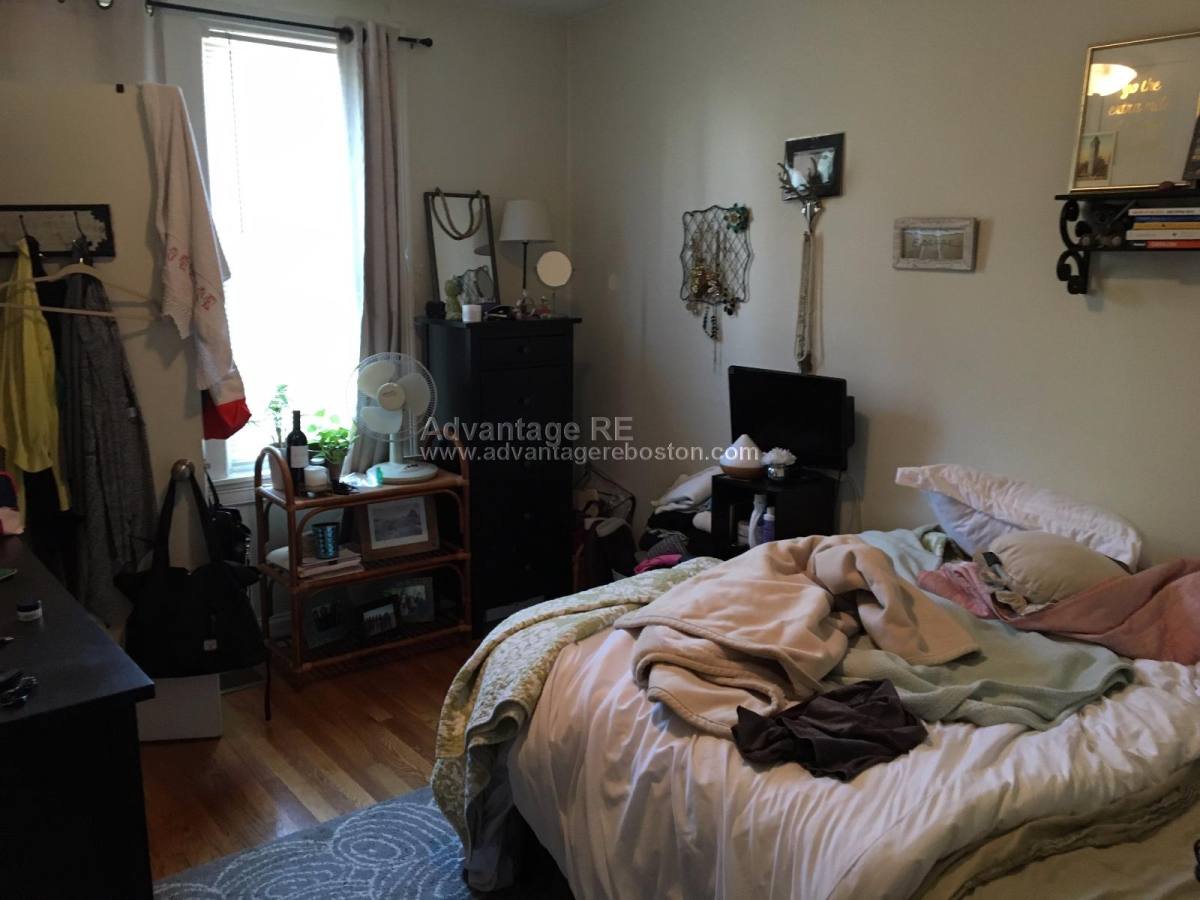 Apartment for rent at 115 Fifth St, Cambridge, MA 02141
