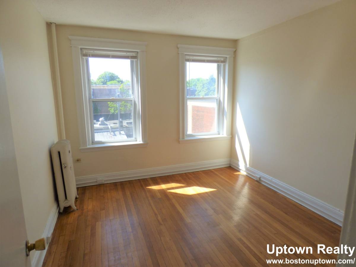 Apartment for rent at 1140 Commonwealth Ave #21, Allston, MA 02134