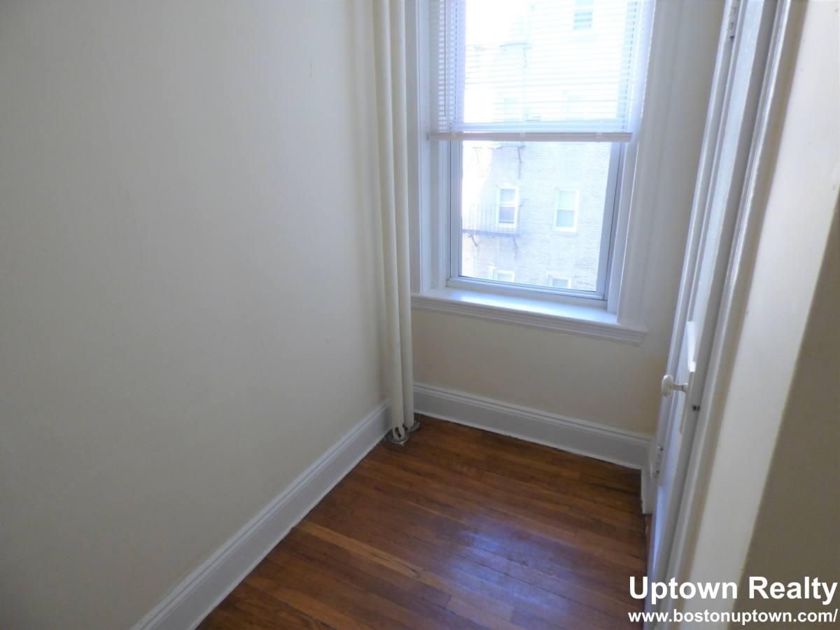 Apartment for rent at 1140 Commonwealth Ave #21, Allston, MA 02134