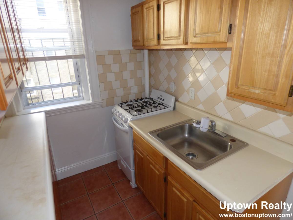 Apartment for rent at 1140 Commonwealth Ave #21, Allston, MA 02134