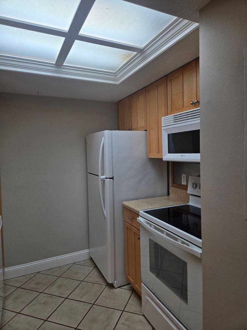 Townhouse for rent at 4503 NW 41st Place, Gainesville, FL 32606