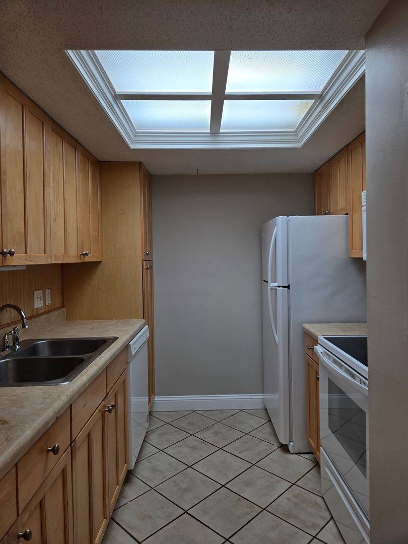 Townhouse for rent at 4503 NW 41st Place, Gainesville, FL 32606