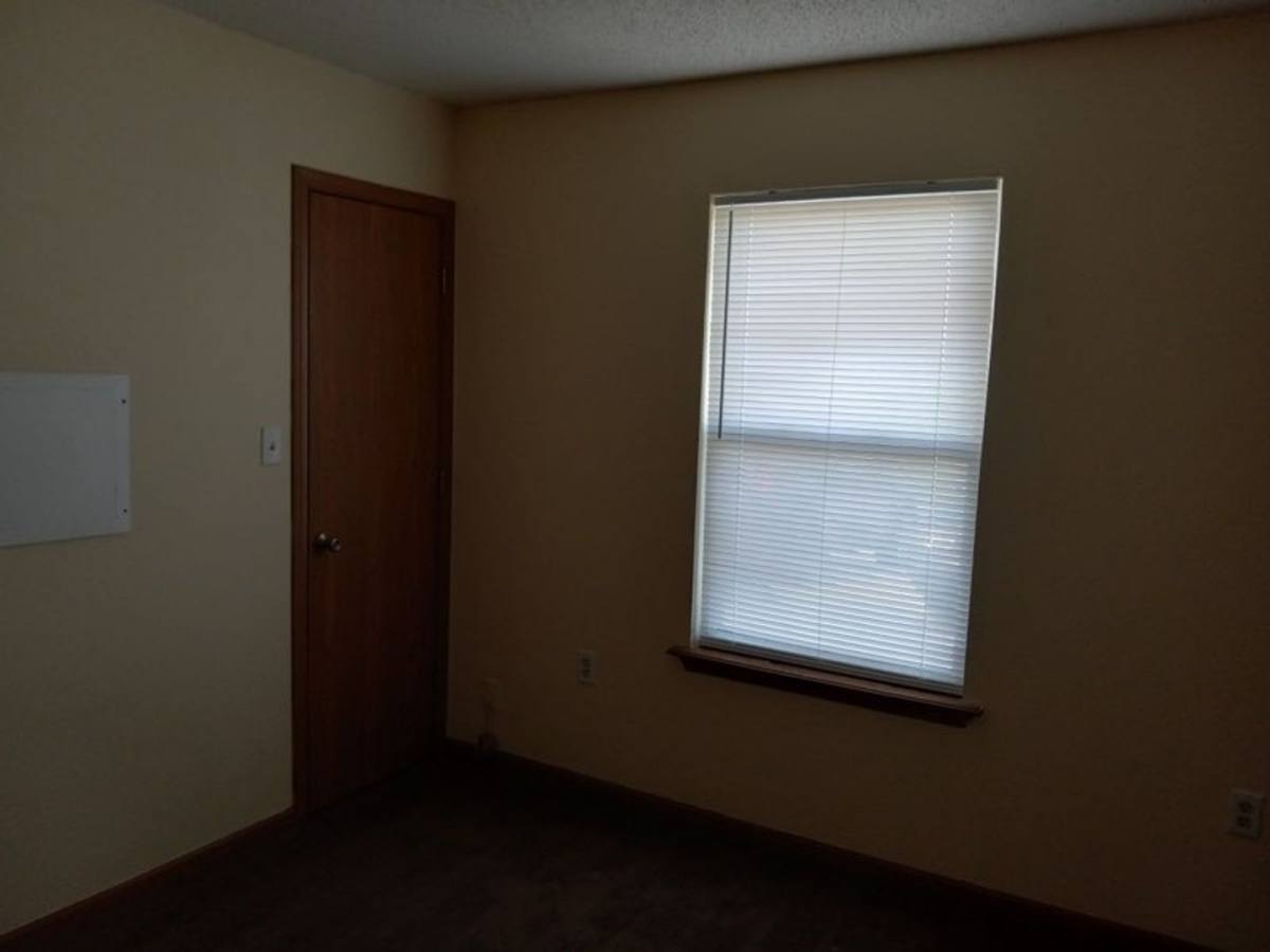 Apartment for rent at 140-146 S Gerhart Rd, California, MO 65018