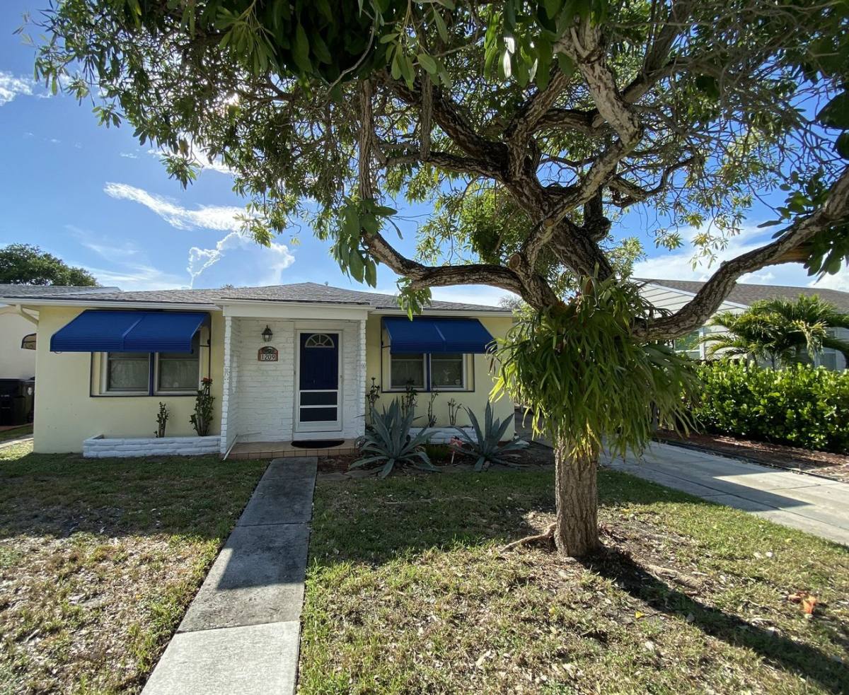 House for rent at 1209 N M St, Lake Worth Beach, FL 33460