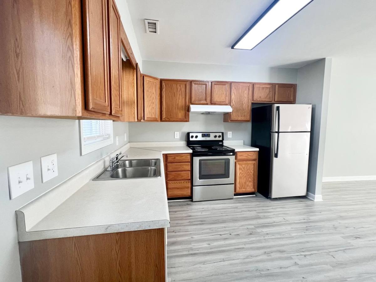 Apartment for rent at 654 Lakeside Ave, Burlington, NC 27217