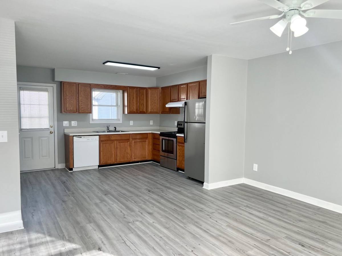 Apartment for rent at 654 Lakeside Ave, Burlington, NC 27217