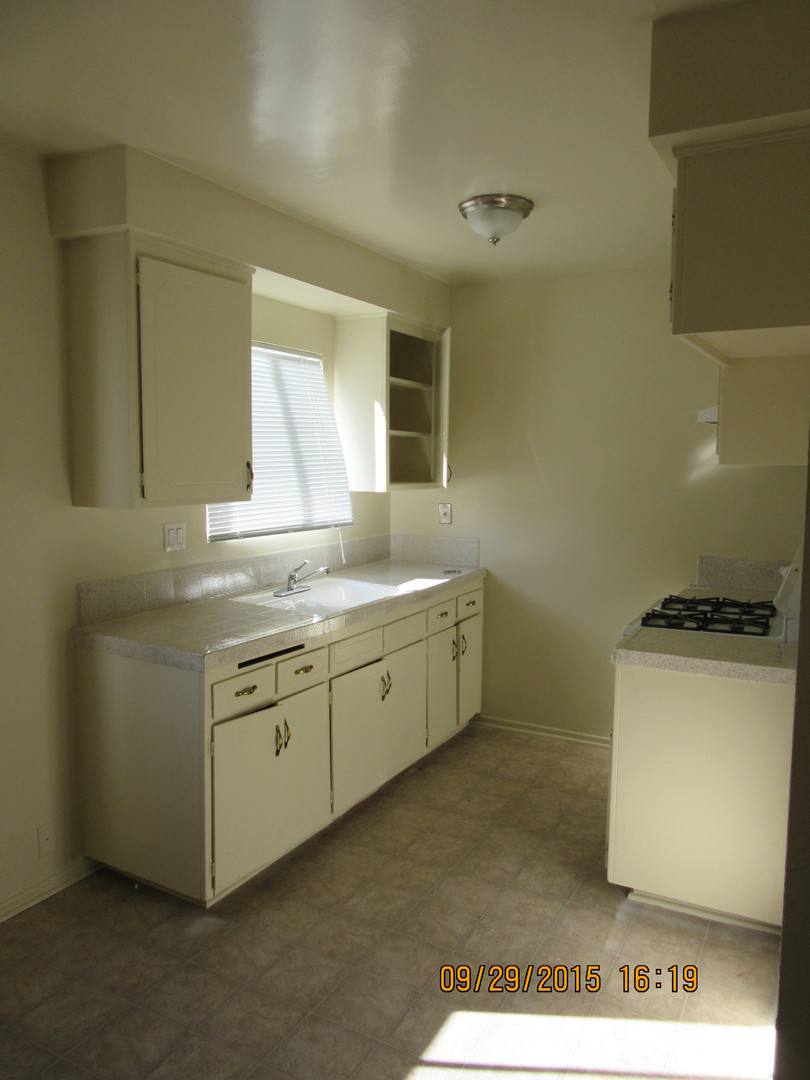 Apartment for rent at 4012 W 129th St, Hawthorne, CA 90250