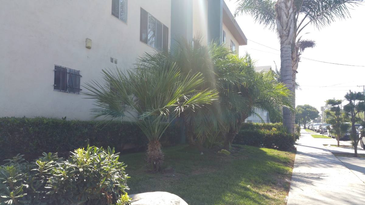 Apartment for rent at 4012 W 129th St, Hawthorne, CA 90250