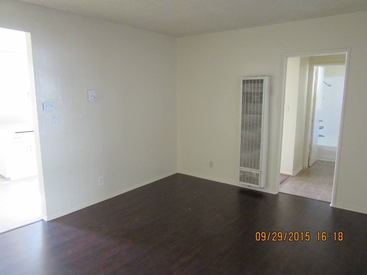 Apartment for rent at 4012 W 129th St, Hawthorne, CA 90250