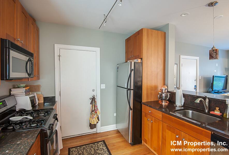 Apartment for rent at 3808 N Sheffield Ave #1E, Chicago, IL 60613
