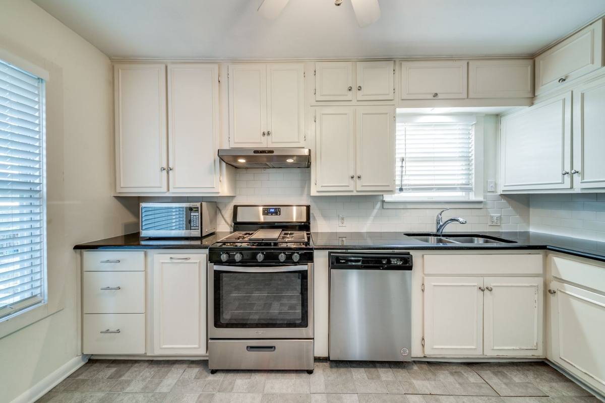 House for rent at 136 Harmon Dr, San Antonio, TX 78209