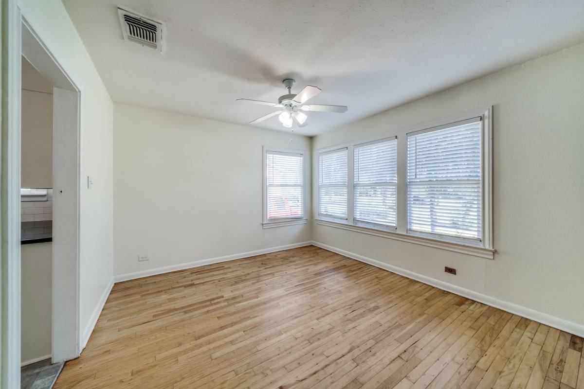 House for rent at 136 Harmon Dr, San Antonio, TX 78209