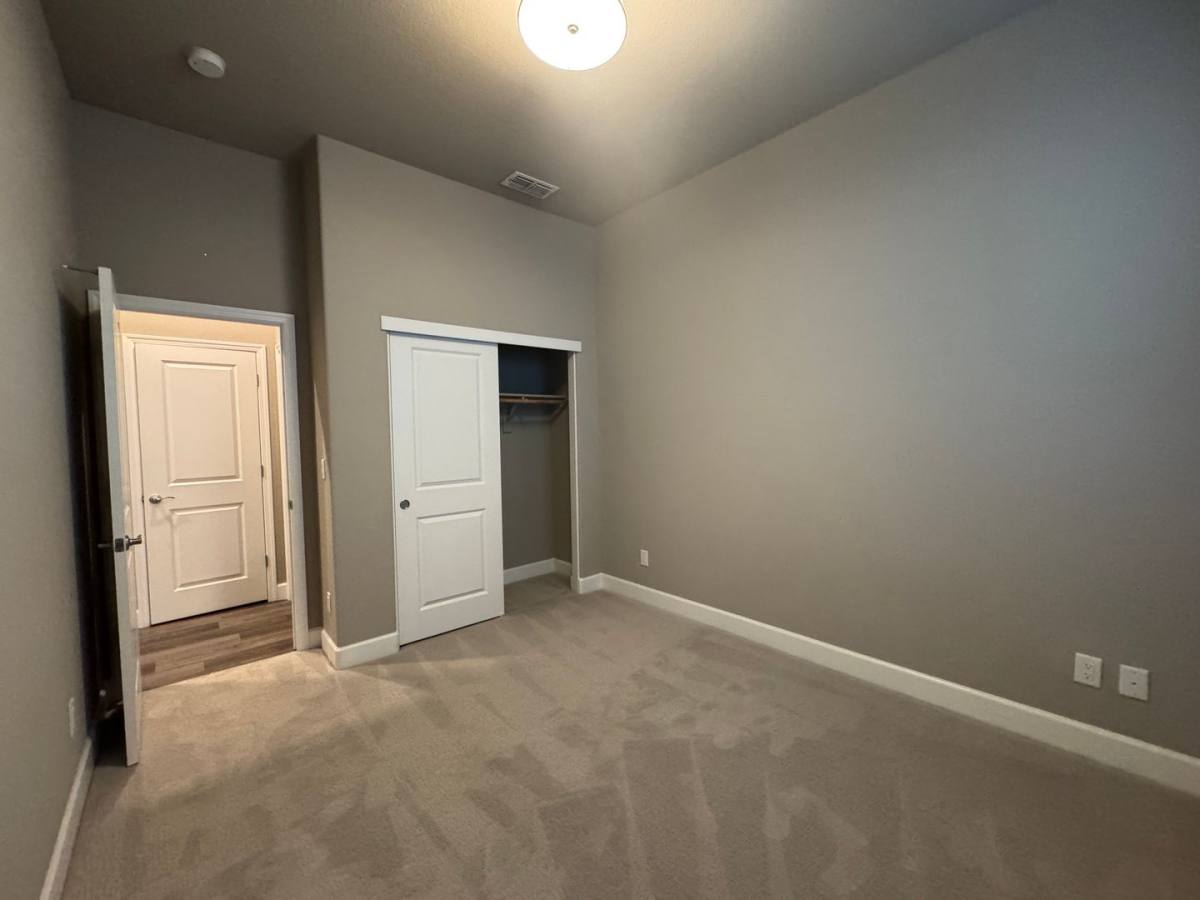 House for rent at 5073 Creekhollow Way, Roseville, CA 95747