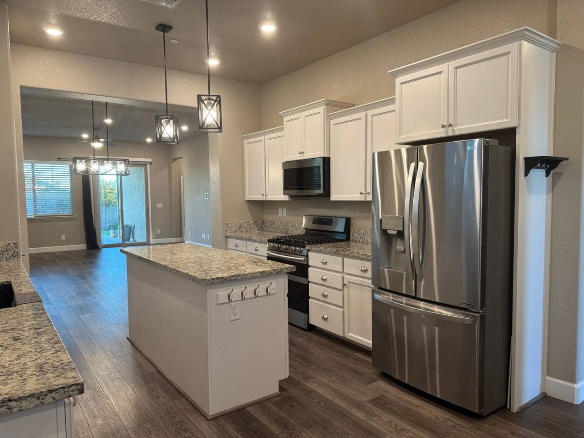 House for rent at 5073 Creekhollow Way, Roseville, CA 95747