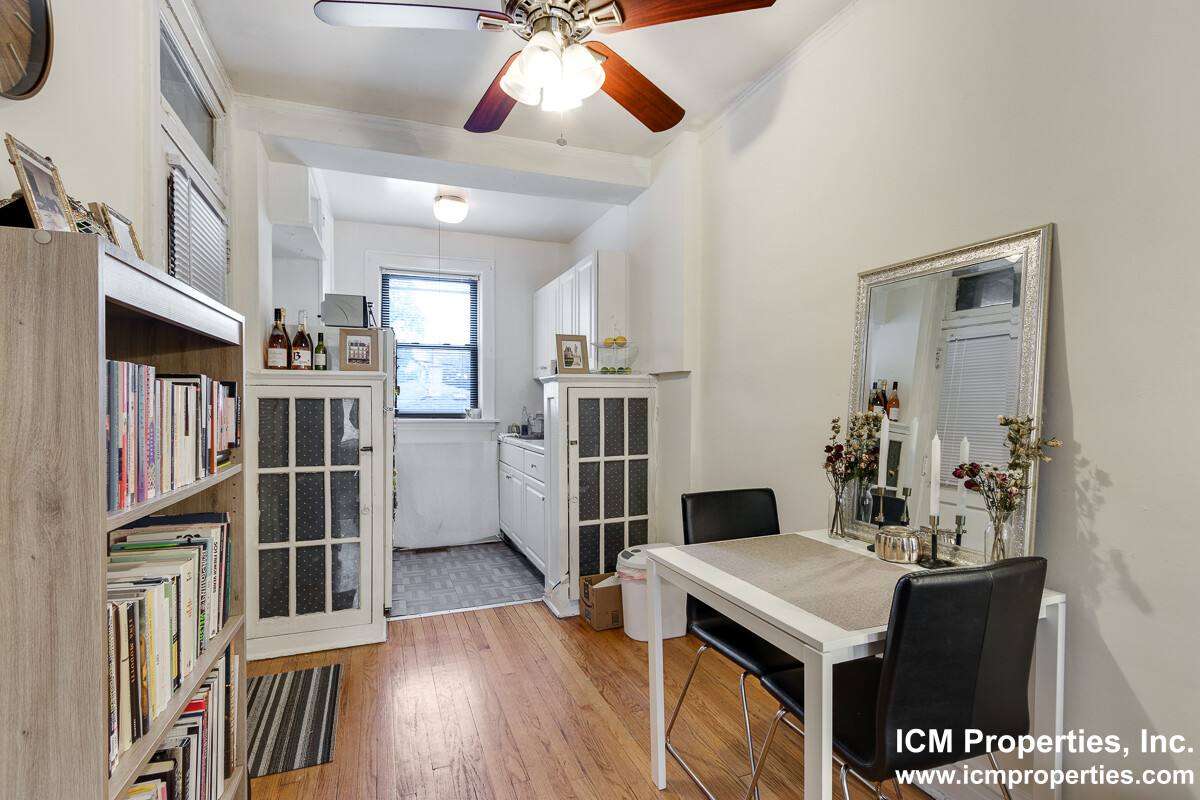 Apartment for rent at 3618 N Marshfield Ave #1C, Chicago, IL 60613