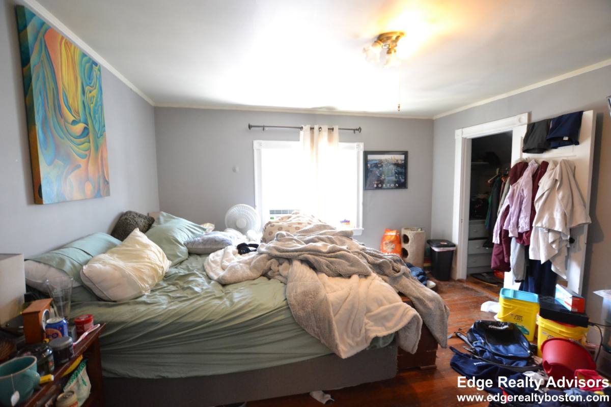 Apartment for rent at 29 Newcastle Rd #2, Brighton, MA 02135
