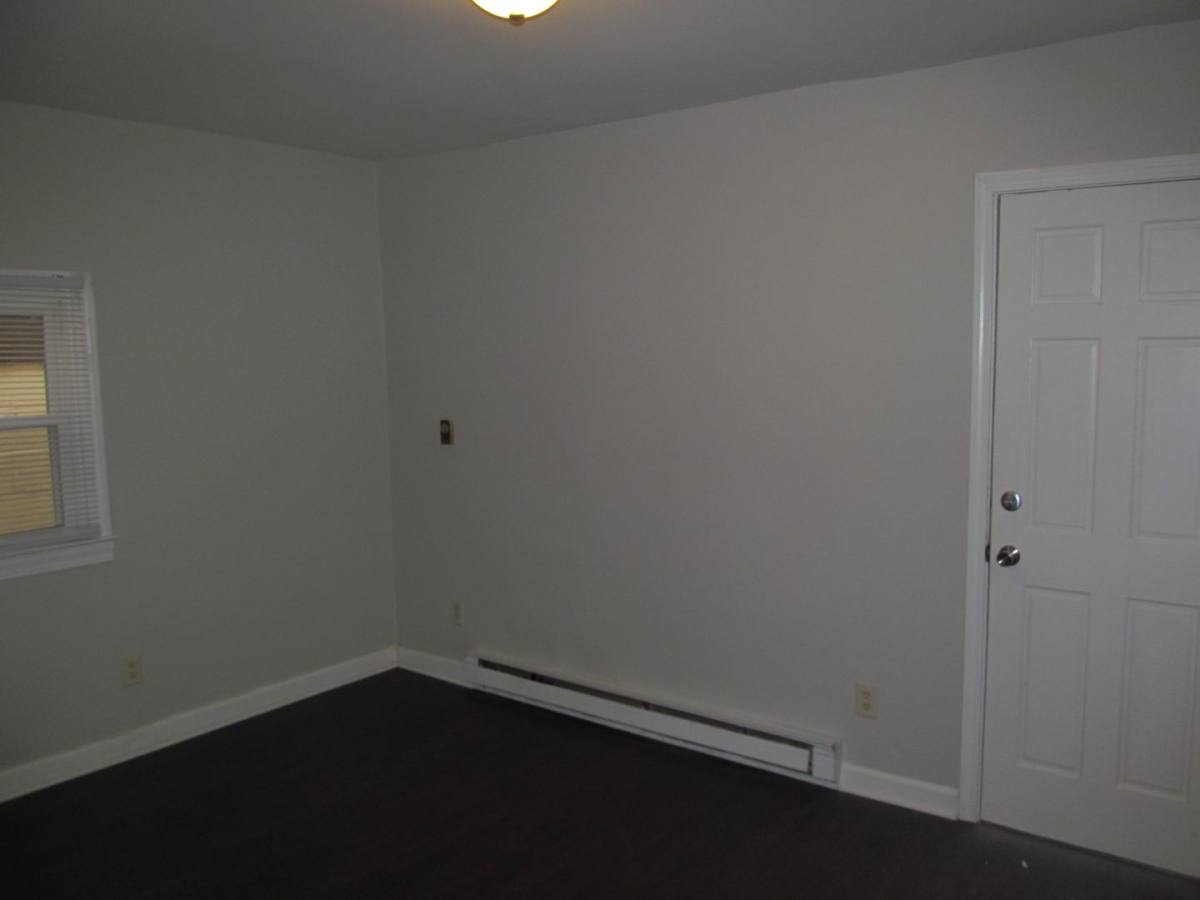 Apartment for rent at 125 W Main St, Yadkinville, NC 27055
