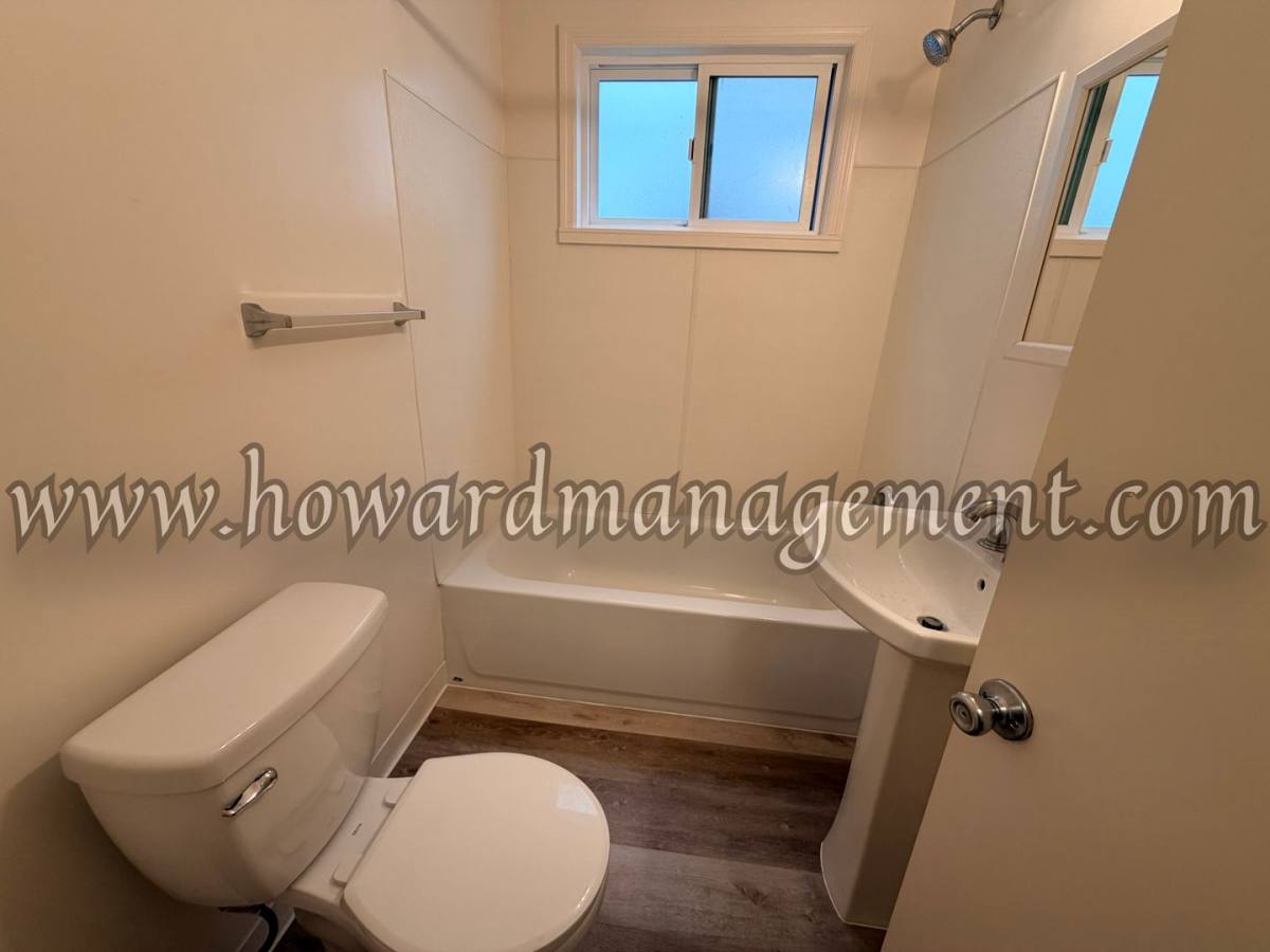 Apartment for rent at 4124 Grand View Blvd, Los Angeles, CA 90066