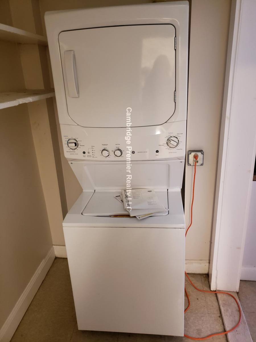 Apartment for rent at 279 Pearl St #1R, Cambridge, MA 02139