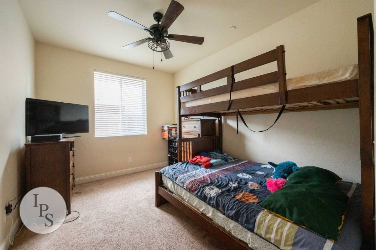 House for rent at 856 Reagan Ave, Sanger, CA 93657