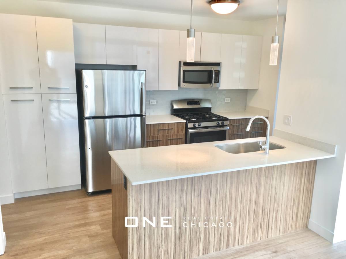 Apartment for rent at 333 W Wolf Point Plaza #5, Chicago, IL 60654