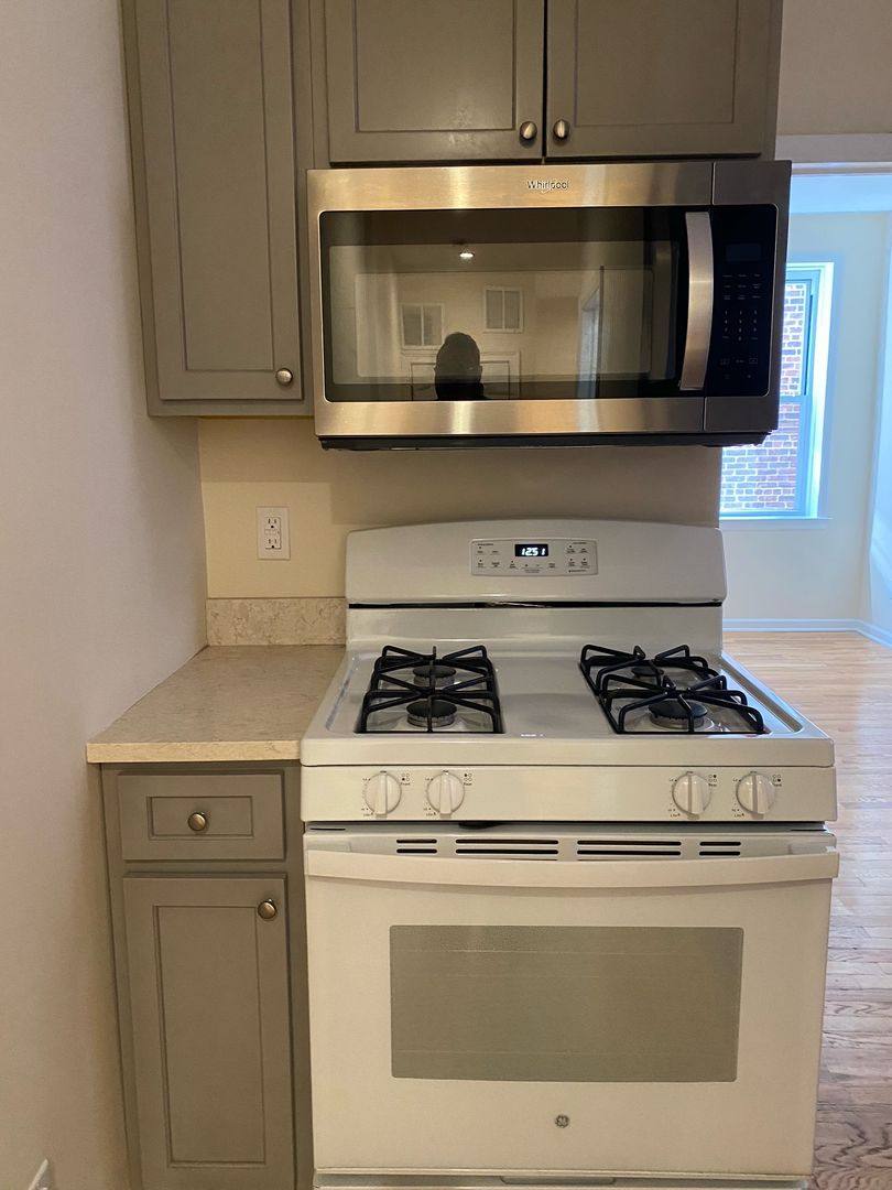 Apartment for rent at 36 50th St, Weehawken, NJ 07086