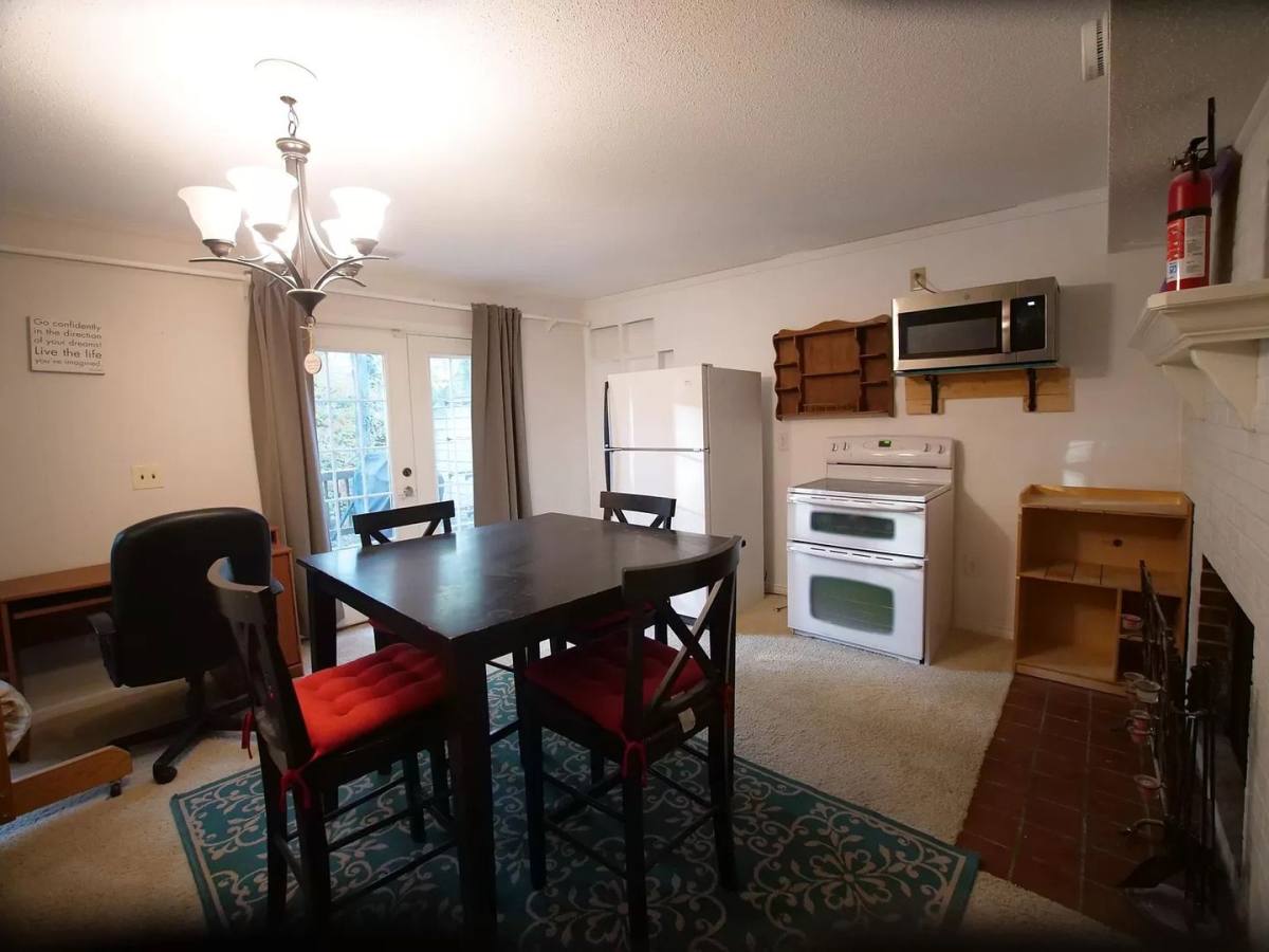 House for rent at 5985 Dixon Dr #B, Raleigh, NC 27609