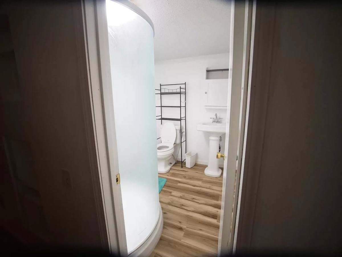 House for rent at 5985 Dixon Dr #B, Raleigh, NC 27609