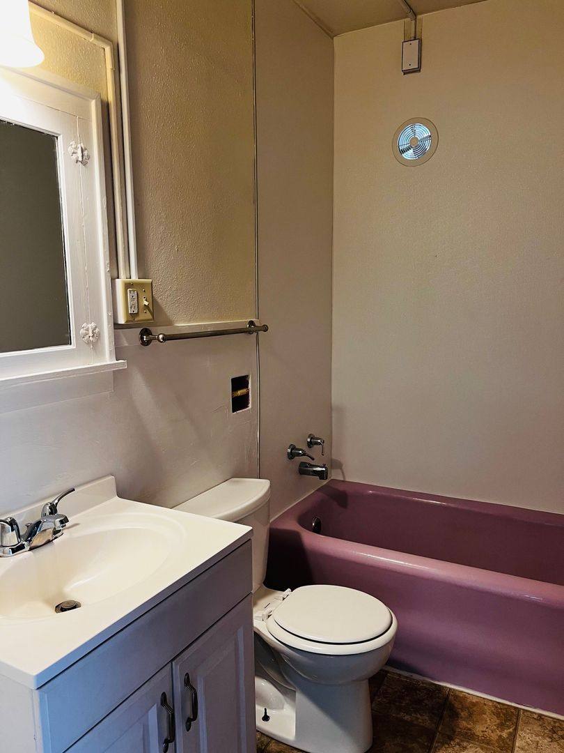 Apartment for rent at 511 N Adams, Junction City, KS 66441