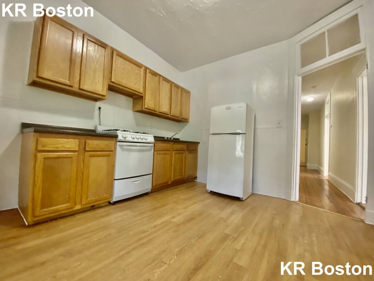 Apartment for rent at 1381 Commonwealth Ave #2, Allston, MA 02134