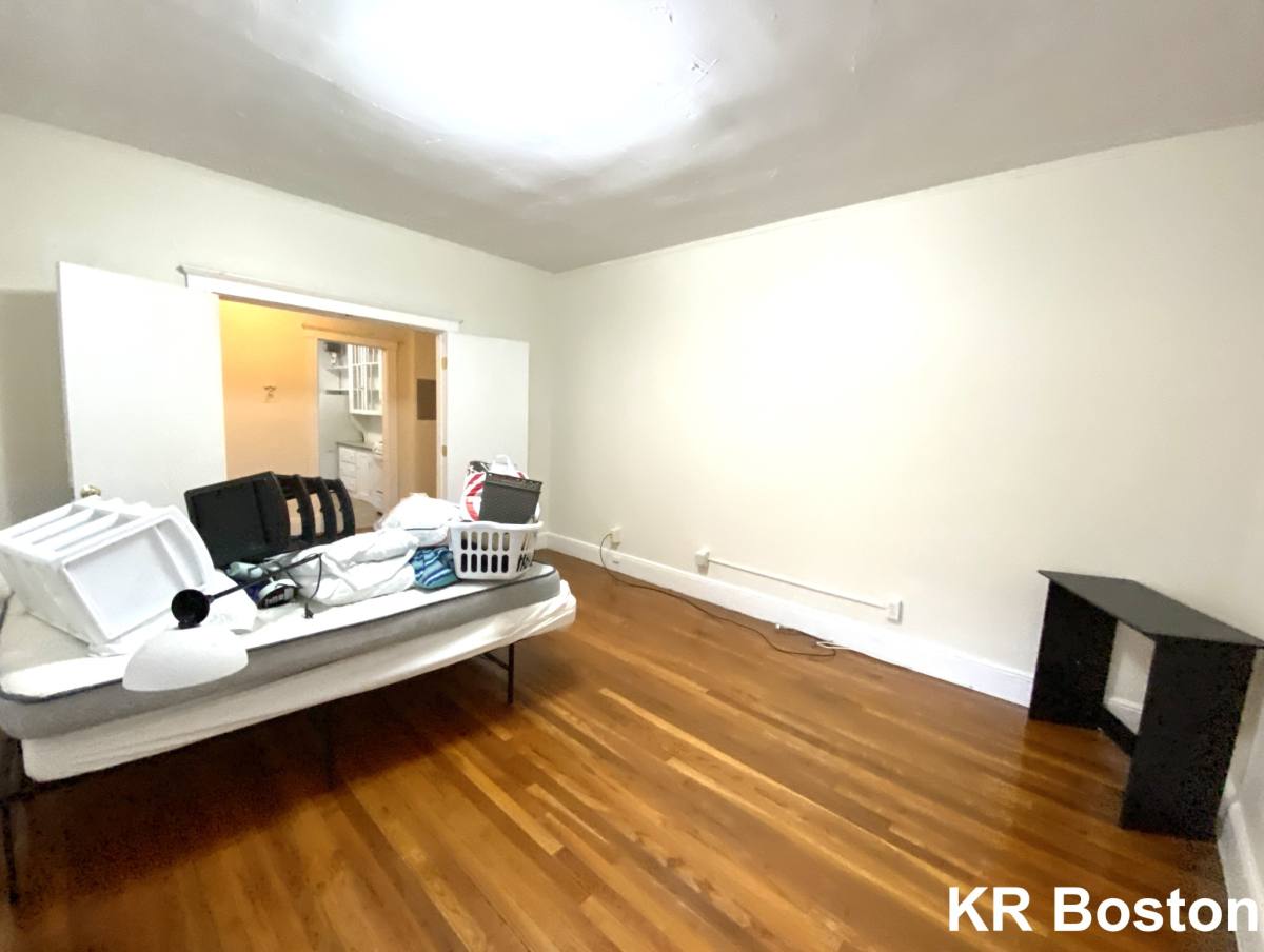 Apartment for rent at 1820 Commonwealth Ave #26, Brighton, MA 02135