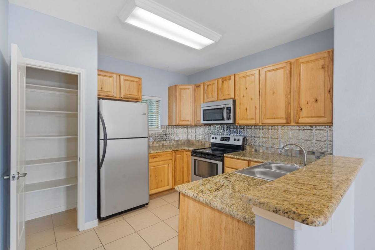 Apartment for rent at 6810 Deatonhill Dr, Austin, TX 78745
