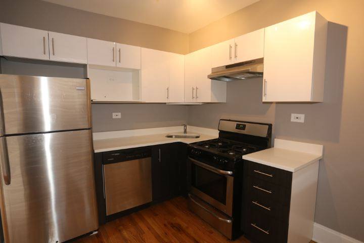 Apartment for rent at 622 Stratford #N5, Chicago, IL 60657